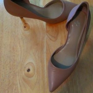 Tan heels